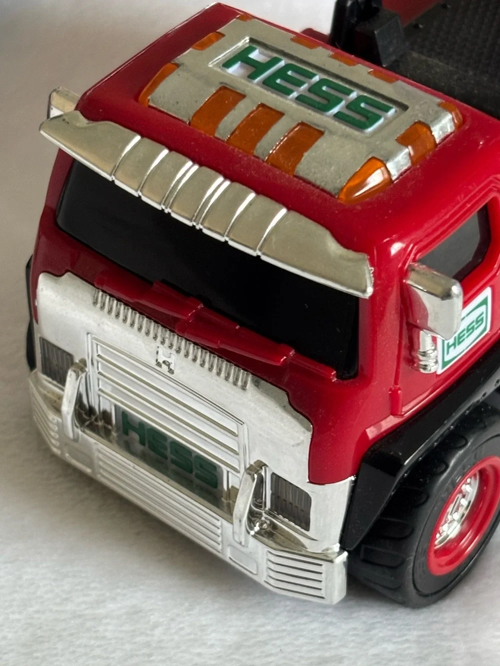 2015 Hess firetruck & ladder rescue vehicle